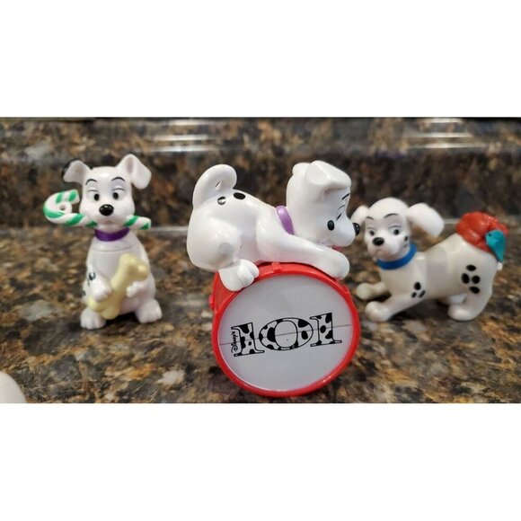 Lot of 8 figurines from 101 Dalmatians great cake toppers - Picture 6 of 6